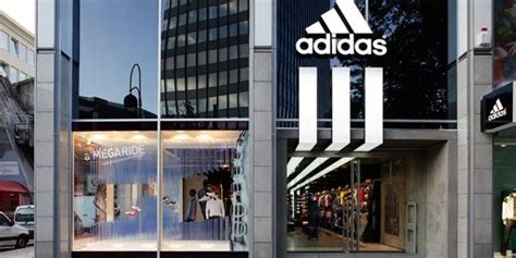 ADIDAS INAUGURA EN VENEZUELA, SU TIENDA MÁS .